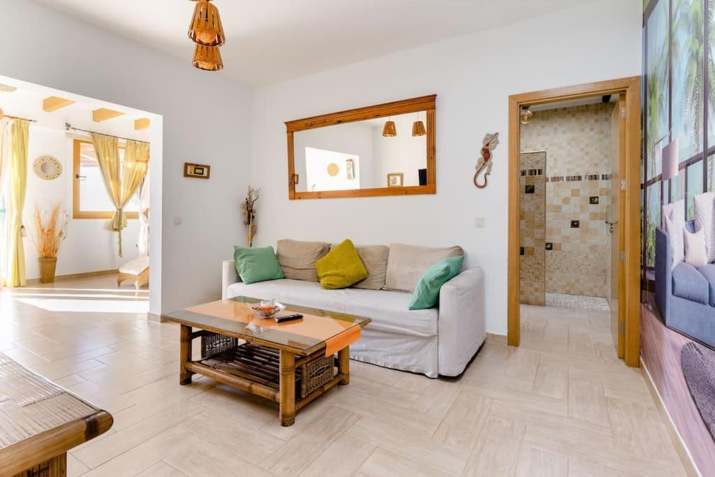 Villa La Isla By Rentaholidayslanzarote Playa Blanca  Kültér fotó