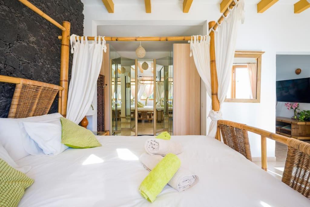 Villa La Isla By Rentaholidayslanzarote Playa Blanca  Kültér fotó