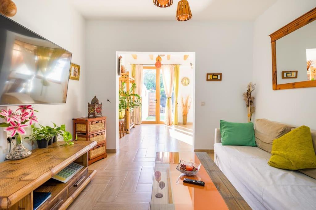Villa La Isla By Rentaholidayslanzarote Playa Blanca  Kültér fotó